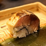 旬席 鈴江 - 炙り淡路産の鯖寿司