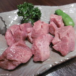 Yakiniku Kiraku - 上タン