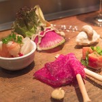 鉄板バンビーナbyうしごろ - 前菜5種盛り合わせ