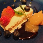 鉄板バンビーナbyうしごろ - セミフレッド&林檎のコンポート