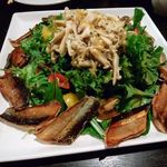 しあわせ中華そば食堂 にこり - スモーク秋刀魚柿ソースサラダ