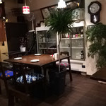 久遠の空 - テーブル席