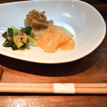 旬肴地酒 寅八 - お通し(3種盛り)