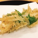 天ぷら 車 - 白魚の大葉巻き