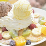 Cafe202 - たっぷりフルーツのスペシャルパンケーキ