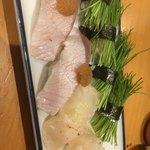 すしの助 - 芽ネギ！炙りぶり！炙り貝柱!