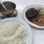 ボーイズカレー - カレー付きハンバーグ