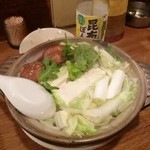 鳥勝 - 湯豆腐：570円