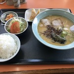 大黒屋ラーメン - 料理写真: