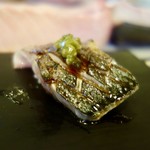 奴寿司 - ［2017/11］追加② 鯖炙りの握り わさびと青胡椒