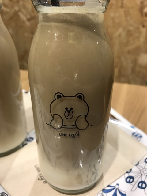 ラインフレンズ カフェ ストア 福岡 Line Friends Cafe Store 福岡 西鉄福岡 天神 カフェ 食べログ