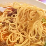 ドラゴン食堂 - 麺はごわっとした中太