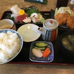 とこよだ - Bランチ チキンカツとお刺身のセット 990円
