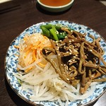 島うし - ナムル盛り