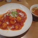 薊丘 - えびチリ丼 1,050円