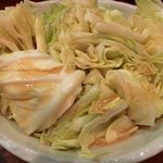 興 - 「ざく切りキャベツ」：天然塩に適度な旨みと香りを加えて、キャベツの甘さを引き立てています♪