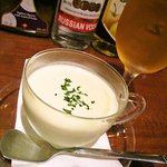 イタリアン レストラン ピンナピンナ - 季節感たっぷり空豆の冷製スープ