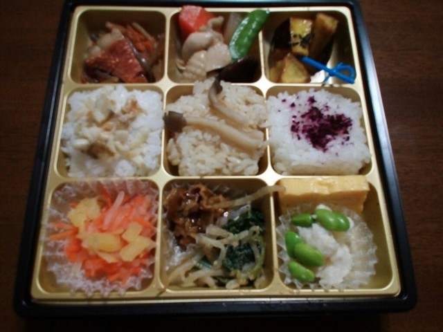 ファミリーマート 秋田高校前店（Family Mart） - 泉外旭川（コンビニ・スーパー）の写真