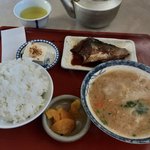 SS - とん汁定食(\640)