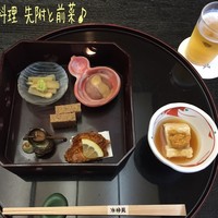 深大寺 水神苑 - お料理は法事のお斎で会席料理だったから、多分法事会席 天平(11品/7,500円)かなぁ☆彡
                先附は雲丹の乗った一口豆腐で、前菜は白アスパラや広島菜の信田巻き、茄子のお麩など上品な味付け♪