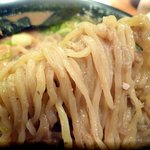 麺処まるは 健松丸 - とんこつラーメンの麺
