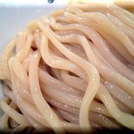 麺処まるは 健松丸 - つけそば(豚骨魚介)の麺