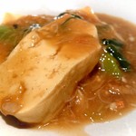 銀座 麒麟 - 沖縄直送島豆腐とズワイ蟹肉の醤油煮込み(取り分け後)