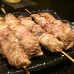 炭火焼鳥あずま - せせり
      