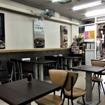 老店米苔目鹹粿專賣店 - 店内の様子