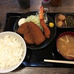 やきとり 助六 - まぐろカツとエビフライ850円