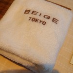 ベージュ アラン・デュカス 東京 - 