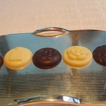 ベージュ アラン・デュカス 東京 - 