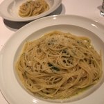 カーザ ヴィニタリア - Pasta Asciuta シンプルパスタ　お好みの量＝30gと100ｇでオーダー