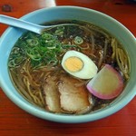 てんぐ - 醤油ラーメン税込700円