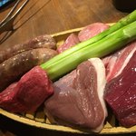 肉小屋 - 