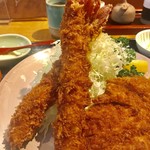 うかい亭 一花 - 海老フライは大変大ぶりです【料理】