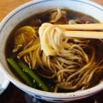 吉田家 - 麺リフトアップ