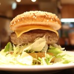 ステーキ＆ハンバーグ専門店 肉の村山 - チェダーチーズバーガー1200円