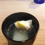 うを徳 - お椀は京都淀大根と八幡浜白川の甘鯛(ぐじ)
