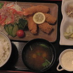 遊晞 - ミックスフライ定食