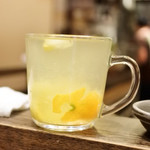 大島や - 金柑お湯割り