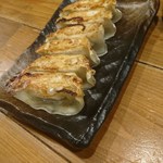 豚骨ラーメンとまぜそば 池めん - 餃子