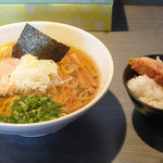 らぁめん 喜乃壺 - 喜乃壺 煮干蕎麦（醤油、細麺）750円、白飯 100円