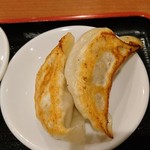 珍味館 - 焼き餃子2個