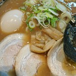 とんこつらぁ麺 松もと - とんこつ+味タマ♪