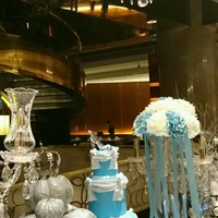 ロビーラウンジ 「マーブルラウンジ」 ヒルトン東京 - シンデレラの ガラスの靴もありました☆