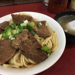 港園牛肉麵館 - 牛肉拌麵(汁なし、NT$120≒453円)牛骨スープ付
