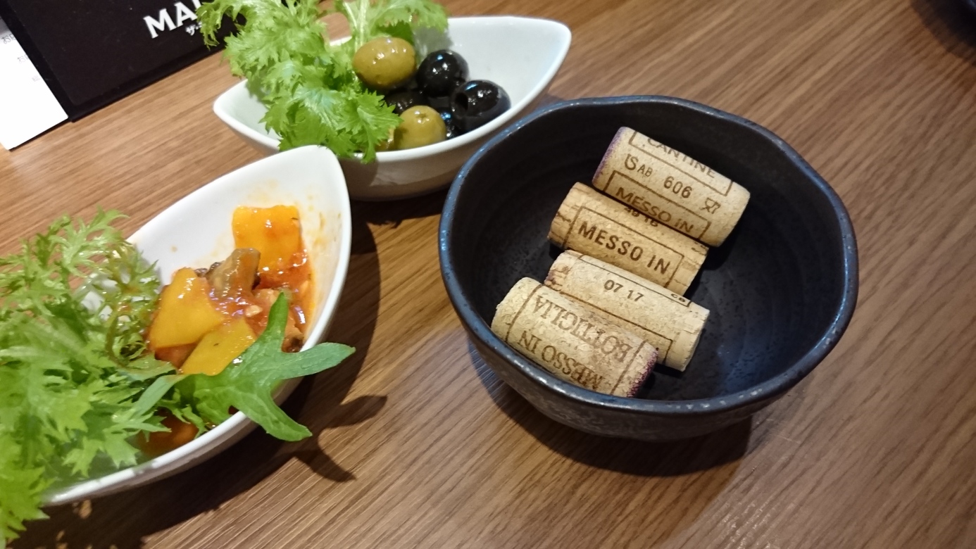 炭火 伊 酒場 とり っ と りあ