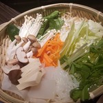 極薄ラムしゃぶ専門 工藤羊肉店 - 野菜盛り