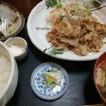 居酒屋 九十九 - 豚肉と玉ねぎ炒めランチ　680円